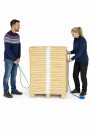 Flexipack pallebåndfører gjør det enkelt å tre PP/PET-strammebånd under pall – raskere enn uten hjelpemiddel. thumbnail